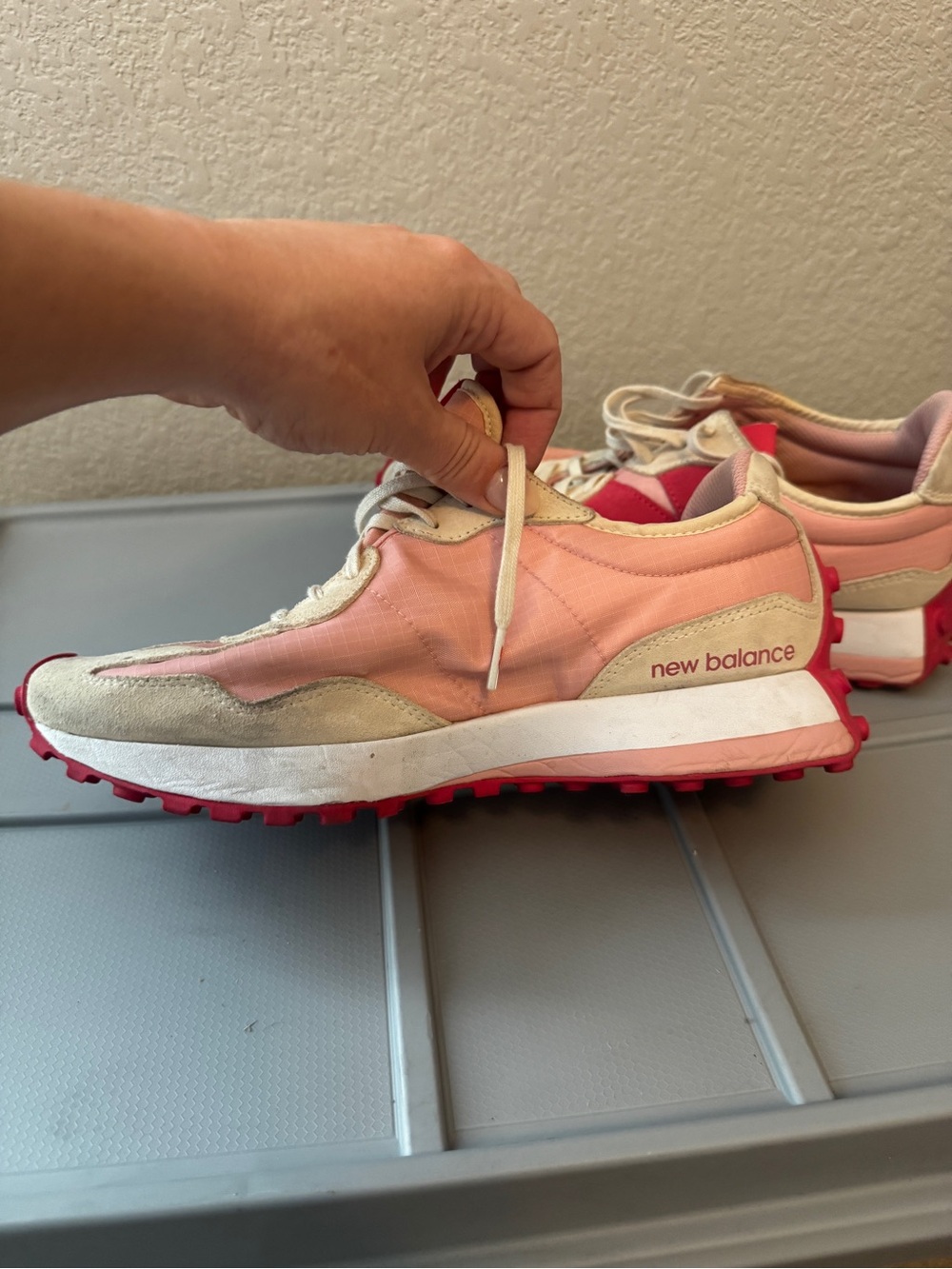 New Balance Figs - Picture 4 of 8